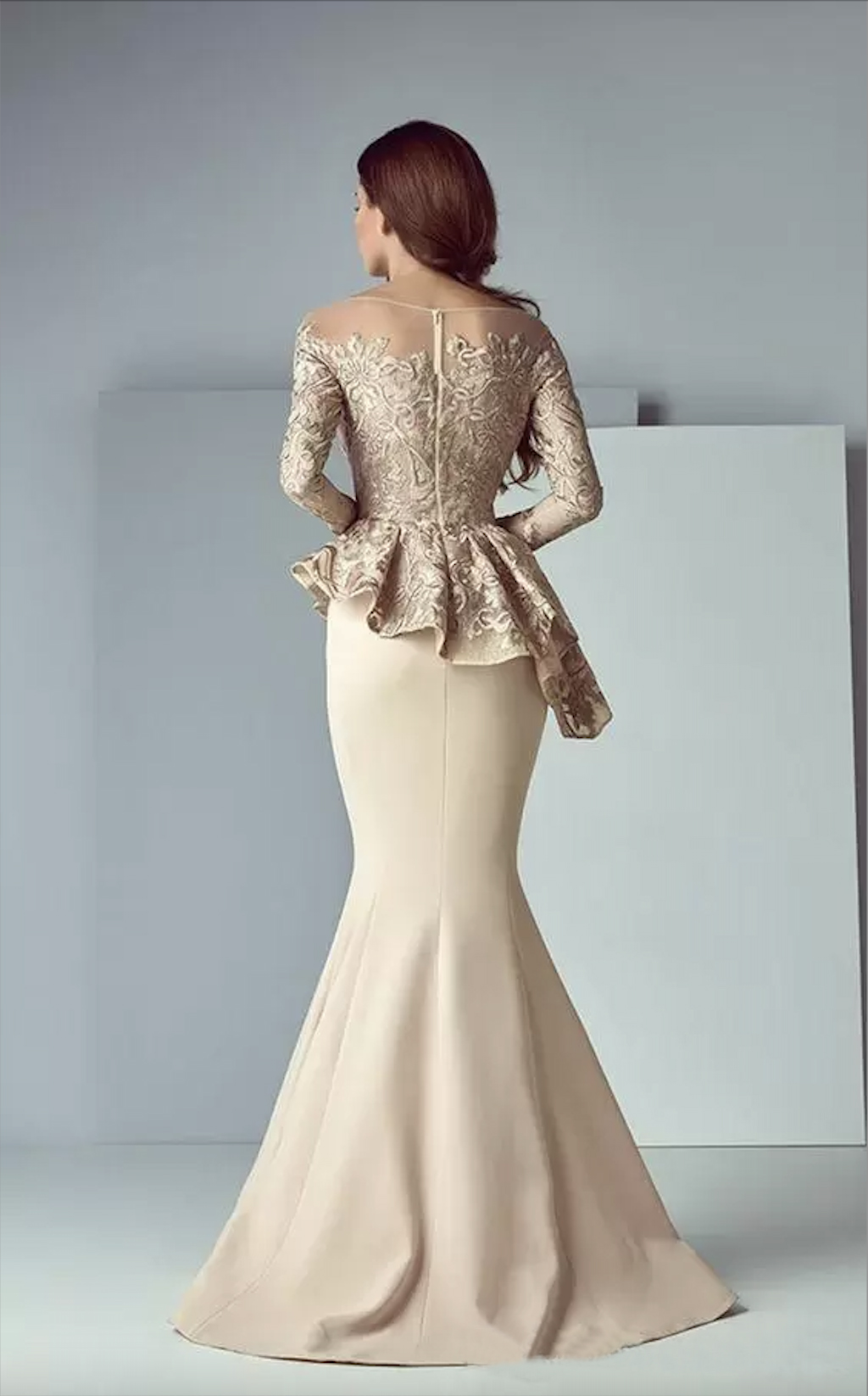 Dubai Arabic Champagne Lace Stain Peplum Mermaid Mother of the Bride Dresses Long Sheer Neck Long Sleeve Elegant Evening Formal Gowns