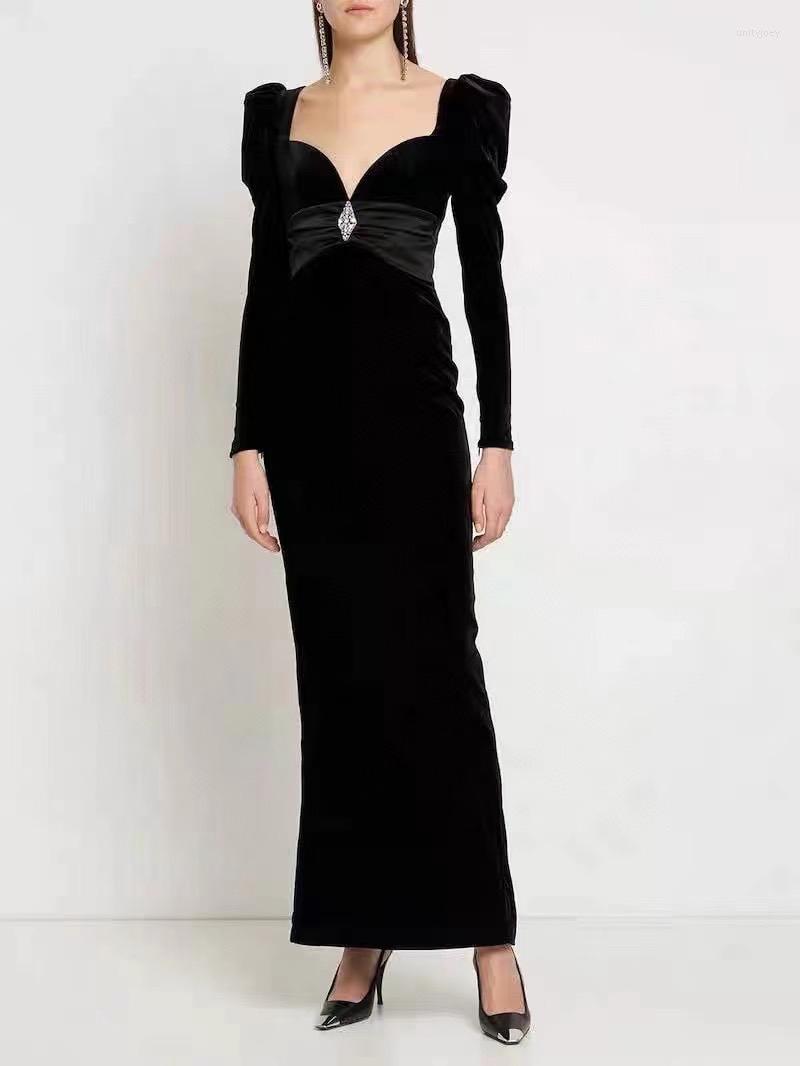 Casual Dresses Women 2023 Autumn Sweetheart Neck Puff Sleeve Diamond Beaded Waist Maxi Long Black Velvet Dress Party Wear
Casual Dresses Women 2023 Autumn Sweetheart Neck Puff Sleeve Diamond Beaded Waist Maxi Long Black Velvet Dress Party Wear