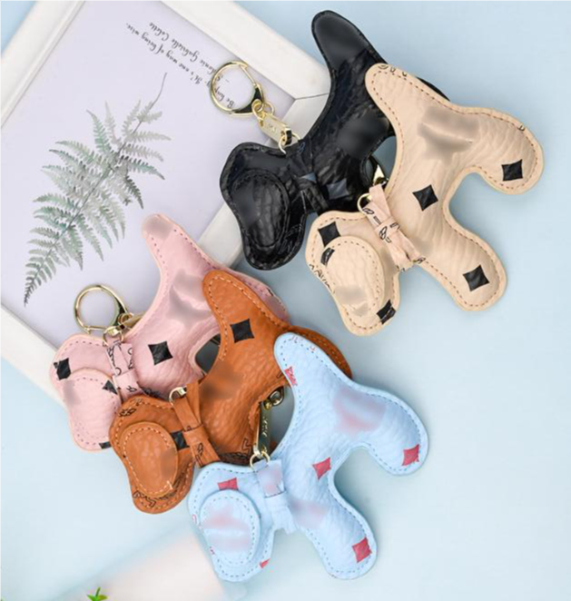 Pattern Key Chain Buckle Lovers Car Keychain Handmade Leather Designers Brand Letter Print Keychains Men Women Bag Pendant Accessories Gifts
Pattern Key Chain Buckle Lovers Car Keychain Handmade Leather Designers Brand Letter Print Keychains Men Women Bag Pendant Accessories Gifts