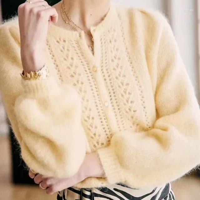 Women's Knits Women Sweater 2023 Spring Single-Breasted Petal Trim Hollow Out Soft Knitwear Cardigan / Pullover, A sweater
Women's Knits Women Sweater 2023 Spring Single-Breasted Petal Trim Hollow Out Soft Knitwear Cardigan / Pullover, A sweater