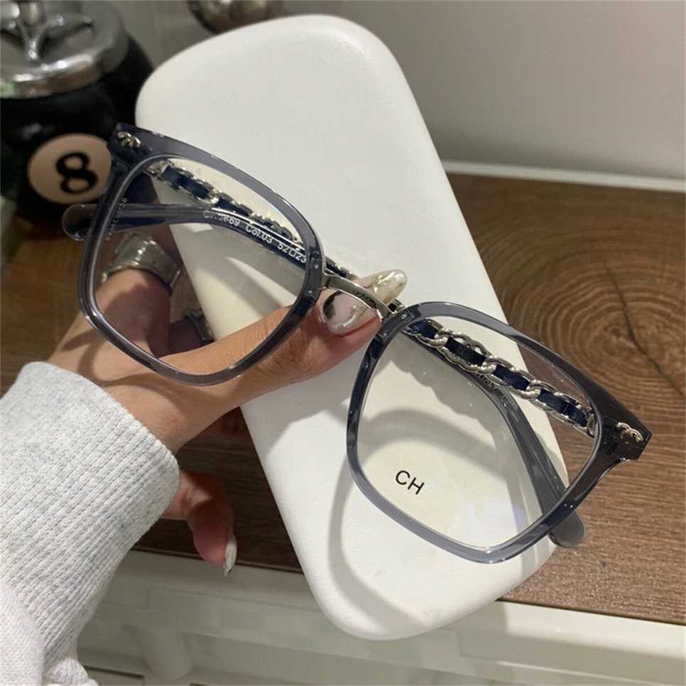Sunglasses 2023 new Small Eyes Frame Net Red The same type of plain face artifact full thin myopia glasses frame 0769 Granny Fragrant
Sunglasses 2023 new Small Eyes Frame Net Red The same type of plain face artifact full thin myopia glasses frame 0769 Granny Fragrant