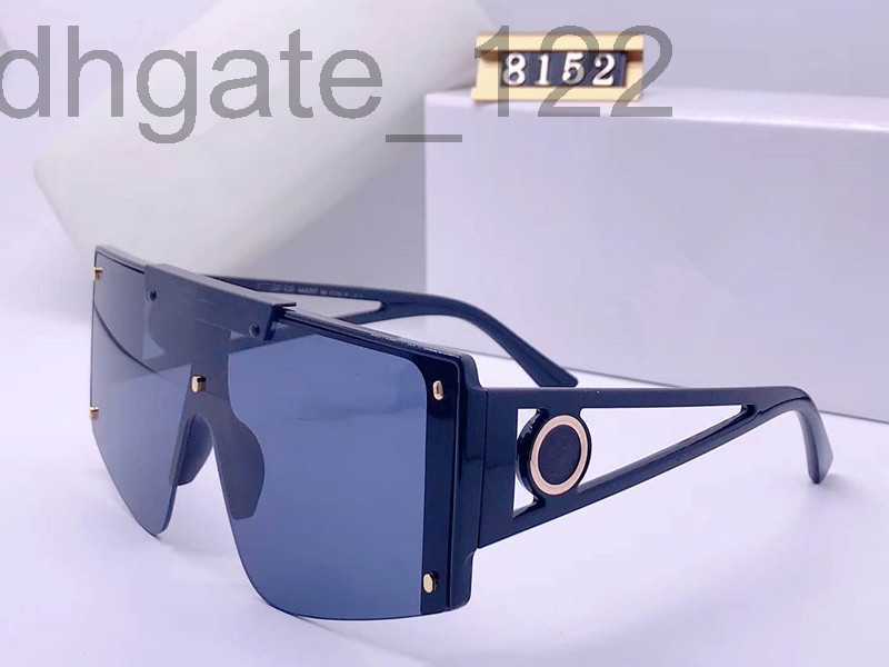 designer New Fashion Luxury women Brand Designer Sunglasses mens Oversized Square Gradient Lens Vintage With box KQU6
designer New Fashion Luxury women Brand Designer Sunglasses mens Oversized Square Gradient Lens Vintage With box KQU6