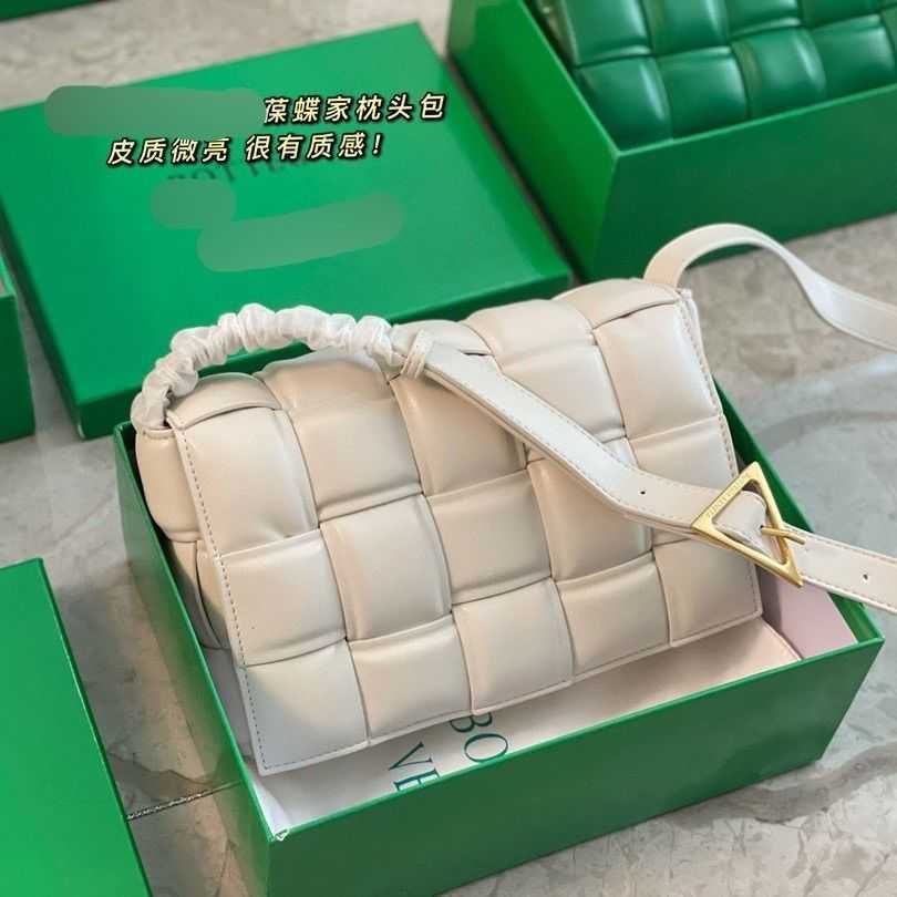 brick bag skin new green pillow woven large plaid bean curd sheep cloud one shoulder cross leisure small square KIIX, Black
brick bag skin new green pillow woven large plaid bean curd sheep cloud one shoulder cross leisure small square KIIX, Black