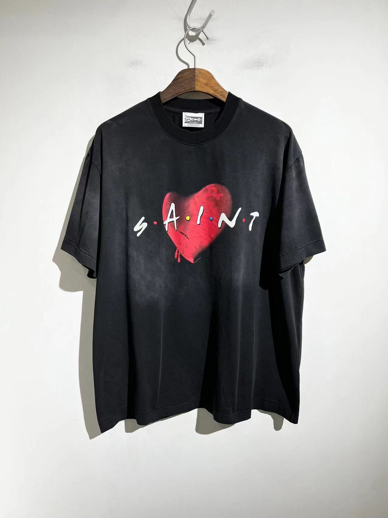 Saint T-shirt Men Women 1:1 Love Letter Printing SaintShort Sleeved Shirt, Black
Saint T-shirt Men Women 1:1 Love Letter Printing SaintShort Sleeved Shirt, Black