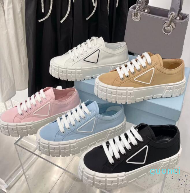 Nylon Luxurys Gabardine Platform Womens Shoes Triple Black White Red Lady Fashion Flat Leisure Canvas Designers Sneaker
Nylon Luxurys Gabardine Platform Womens Shoes Triple Black White Red Lady Fashion Flat Leisure Canvas Designers Sneaker