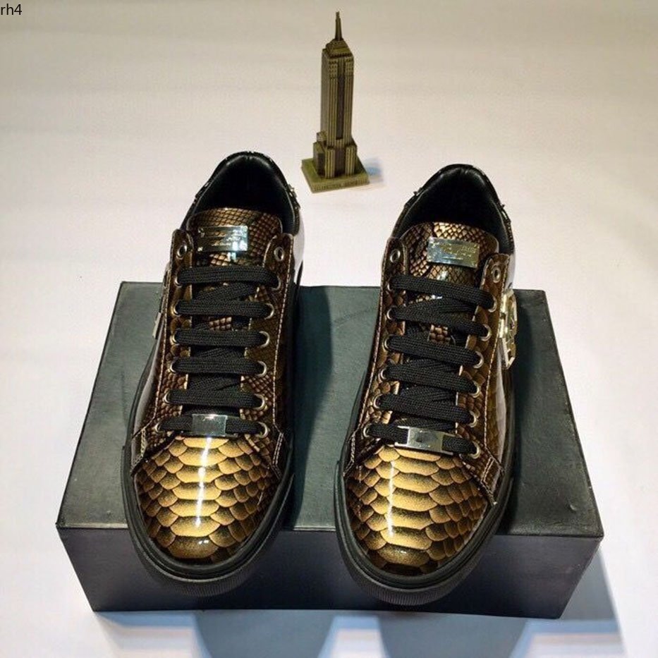 Mens Solid color Low-Top Fashion metal Designer Shoe Runner Trainers Genuine Leather Lace-up genuine leather MKJKMK rh4000002
Mens Solid color Low-Top Fashion metal Designer Shoe Runner Trainers Genuine Leather Lace-up genuine leather MKJKMK rh4000002