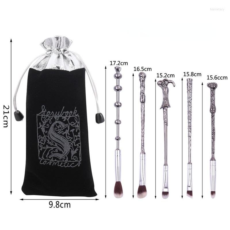 Makeup Brushes 5pcs A Set Metal Cosmetic Face Foundation Power Eyeshadow Blush Make Up Brush Kit Cotton Pad Women Tools
Makeup Brushes 5pcs A Set Metal Cosmetic Face Foundation Power Eyeshadow Blush Make Up Brush Kit Cotton Pad Women Tools