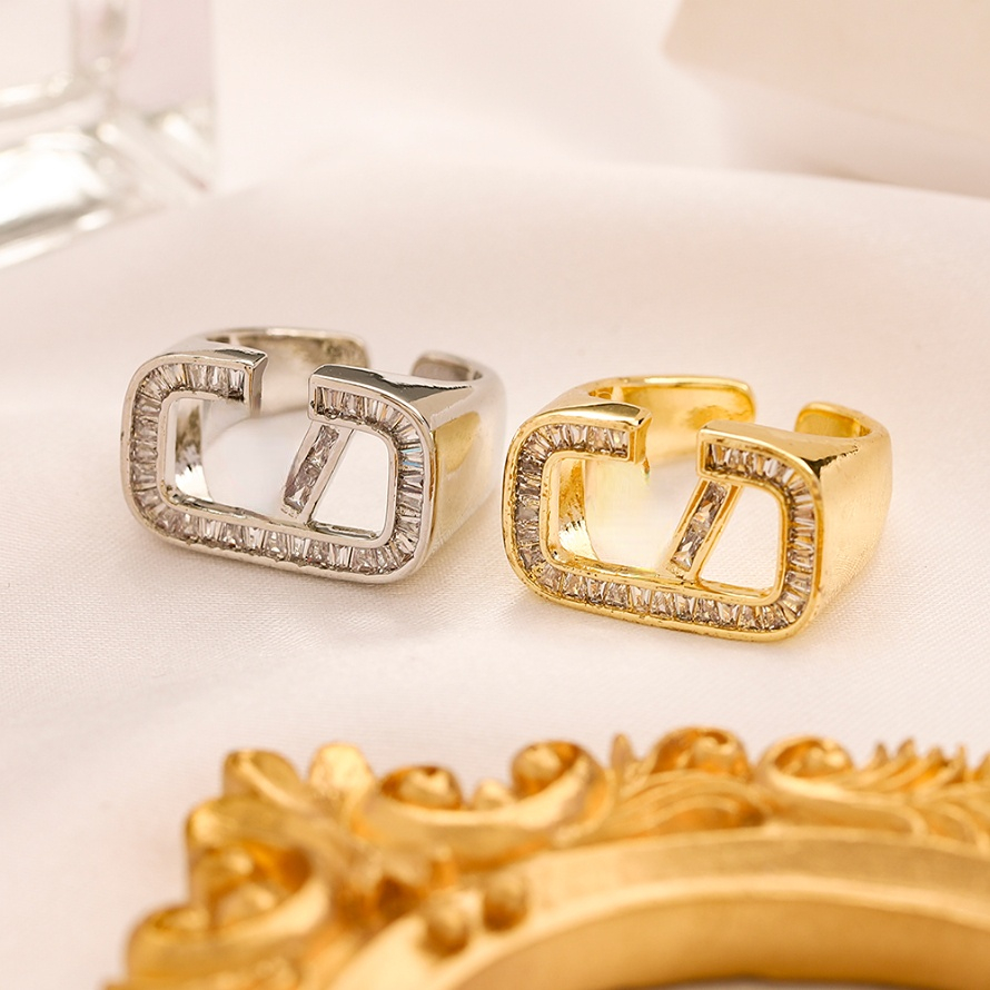 Brand Rings Unisex Original luxury ring Adjustable bague for lady Women Party Wedding Lovers gift engagement luxurious jewelry never fade
Brand Rings Unisex Original luxury ring Adjustable bague for lady Women Party Wedding Lovers gift engagement luxurious jewelry never fade