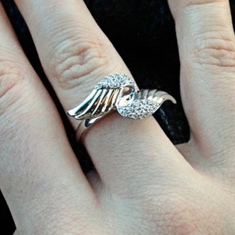 Wedding Rings CAOSHI Romantic With Angel Wing Design Exquisite Female Accessories Aesthetic Anniversary Gift Women Chic Jewelry
Wedding Rings CAOSHI Romantic With Angel Wing Design Exquisite Female Accessories Aesthetic Anniversary Gift Women Chic Jewelry