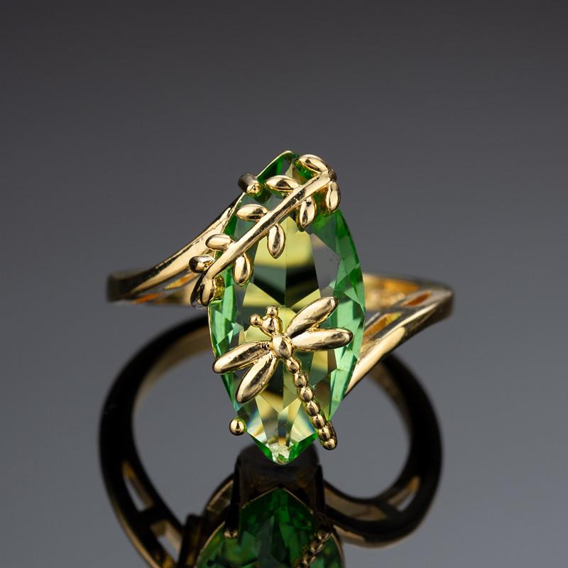 Cluster Rings Trendy 925 Silver Jewelry Dragonfly Shape Emerald Gemstone Finger Ring Ornament For Women Wedding Promise Party WholesaleClust
Cluster Rings Trendy 925 Silver Jewelry Dragonfly Shape Emerald Gemstone Finger Ring Ornament For Women Wedding Promise Party WholesaleClust