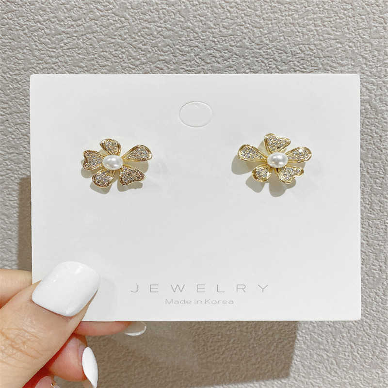 Dangle Chandelier South Korea Dongdaemun Flower Temperament Online Celebrity Earrings 2021 New Tide Daisy Pearl Earrings G230313
Dangle Chandelier South Korea Dongdaemun Flower Temperament Online Celebrity Earrings 2021 New Tide Daisy Pearl Earrings G230313