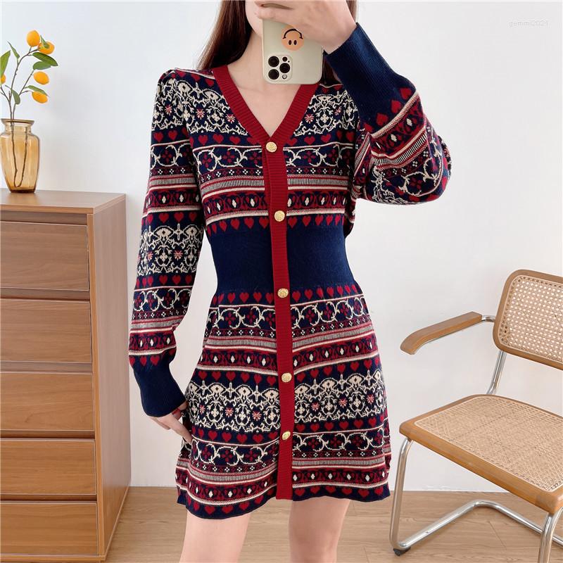Casual Dresses Vintage Contrast Geometric Jacquard Knit Drss Women Vestidos 2023 V Neck Single Breasted A Line Mini Dress Vestido De Mujer, Picture shown
Casual Dresses Vintage Contrast Geometric Jacquard Knit Drss Women Vestidos 2023 V Neck Single Breasted A Line Mini Dress Vestido De Mujer, Picture shown