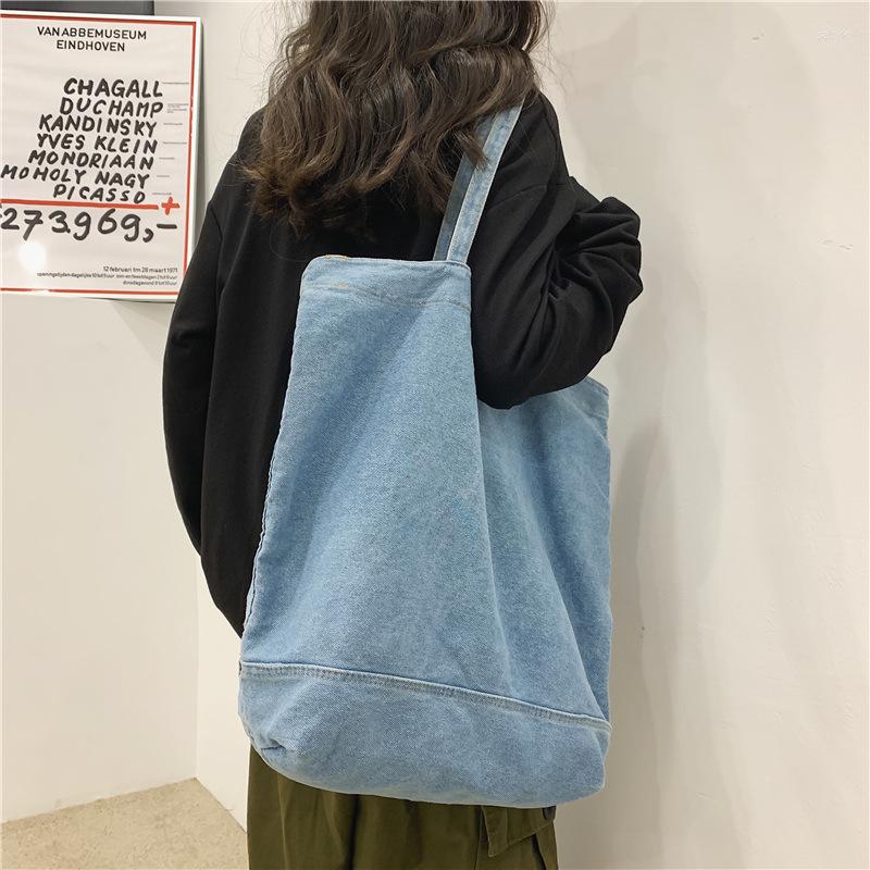 Evening Bags 2023 Hong Kong-style Fashion Denim Portable Shopping Bag Girl Shoulder Large Capacity, Wathet
Evening Bags 2023 Hong Kong-style Fashion Denim Portable Shopping Bag Girl Shoulder Large Capacity, Wathet