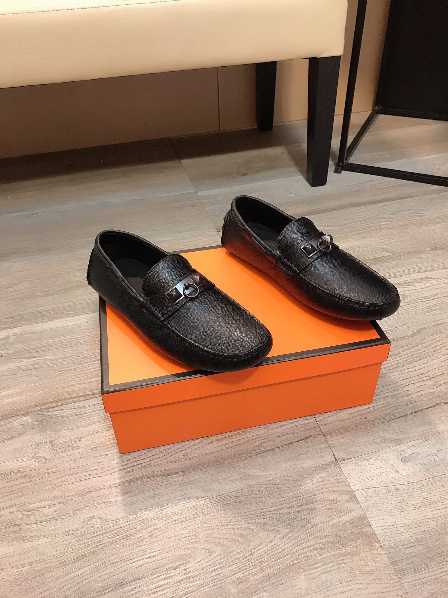 2023 Mens Dress Shoes Men Fashion Genuine Leather Business Office Work Loafers Men Formal Brand Designer Party Wedding Flats Size 38-44, Black
2023 Mens Dress Shoes Men Fashion Genuine Leather Business Office Work Loafers Men Formal Brand Designer Party Wedding Flats Size 38-44, Black