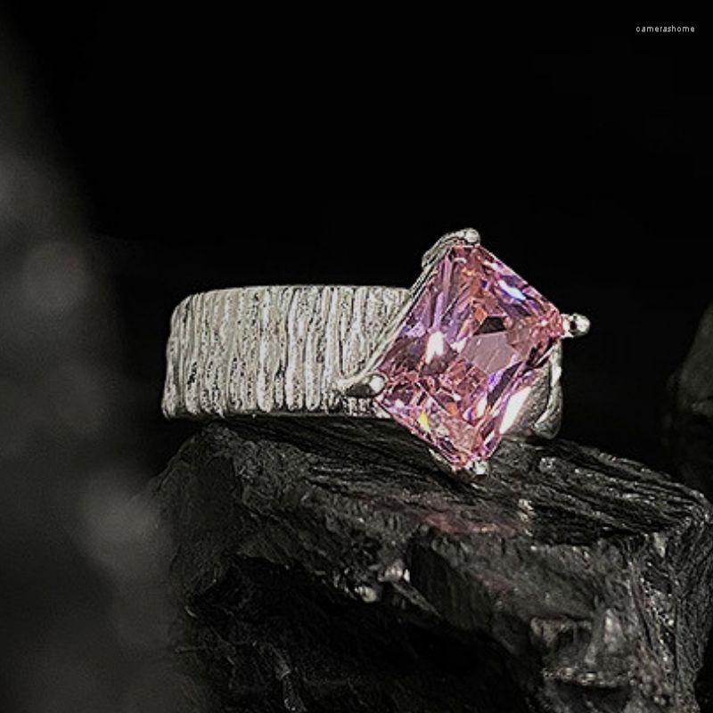 Wedding Rings Surflove Personality Exaggerated Irregular Pink And White Zircon Men's Women's Opening Adjustable Ring Luxury Gothic
Wedding Rings Surflove Personality Exaggerated Irregular Pink And White Zircon Men's Women's Opening Adjustable Ring Luxury Gothic