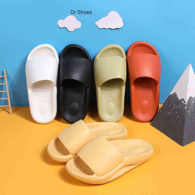 Luxury Designer Foam Slides Slippers Women's Summer Coconut Lovers' Fashion Shell Shoes Rubber and Plastic Silent Men's L, Black
Luxury Designer Foam Slides Slippers Women's Summer Coconut Lovers' Fashion Shell Shoes Rubber and Plastic Silent Men's L, Black