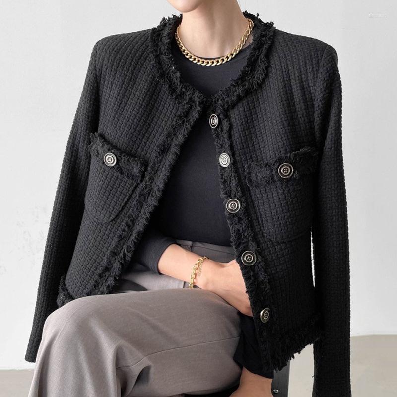 Women' Jackets White Black Vintage Tweed Coat Women Spring Autumn Single Breasted Tassel Slim Woolen Office Lady Outwear
Women' Jackets White Black Vintage Tweed Coat Women Spring Autumn Single Breasted Tassel Slim Woolen Office Lady Outwear