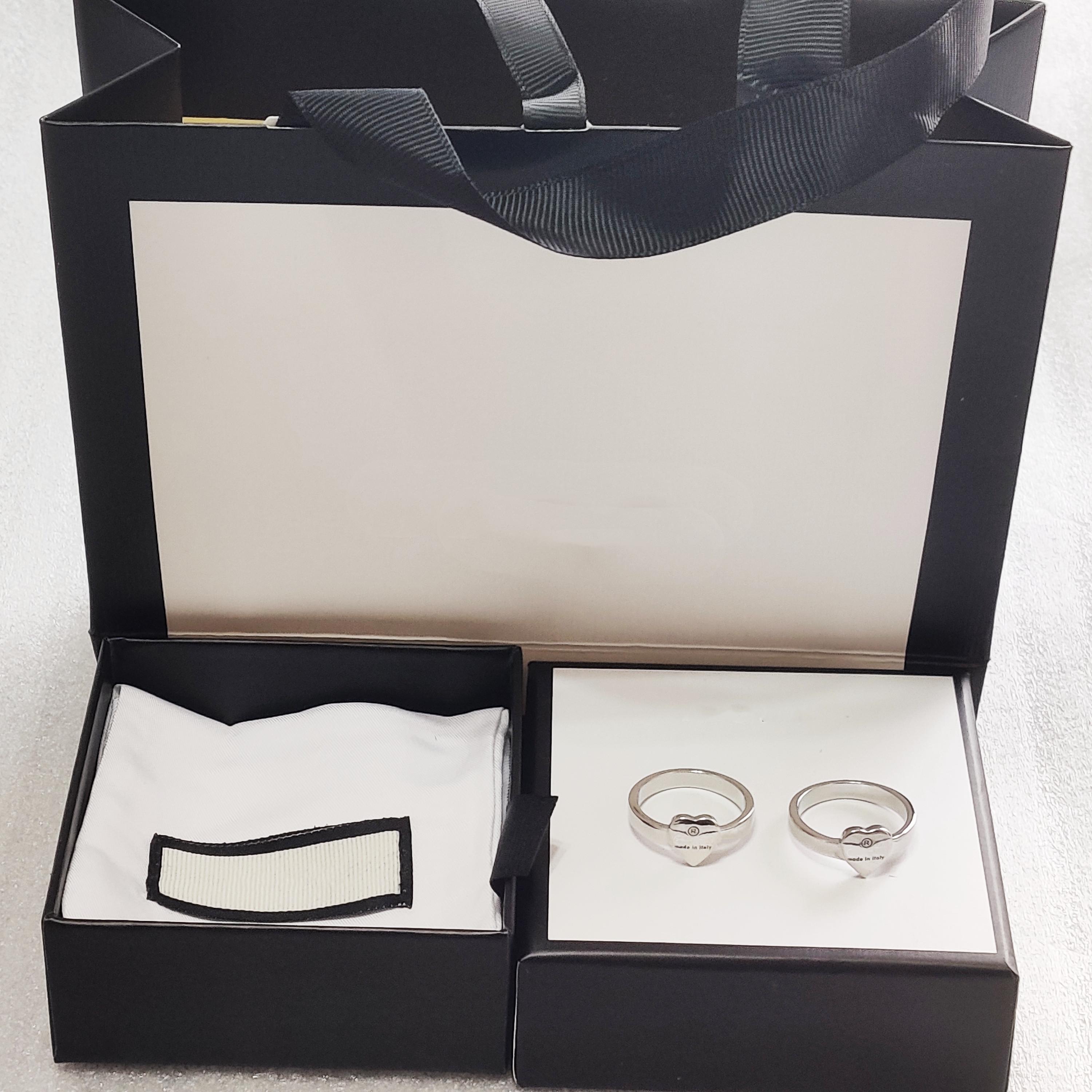 Top Luxury Designer Ring Fashion Heart Rings for Women Original Design Great Quality love Rings Jewelry Supply Wholesale NRJ
Top Luxury Designer Ring Fashion Heart Rings for Women Original Design Great Quality love Rings Jewelry Supply Wholesale NRJ