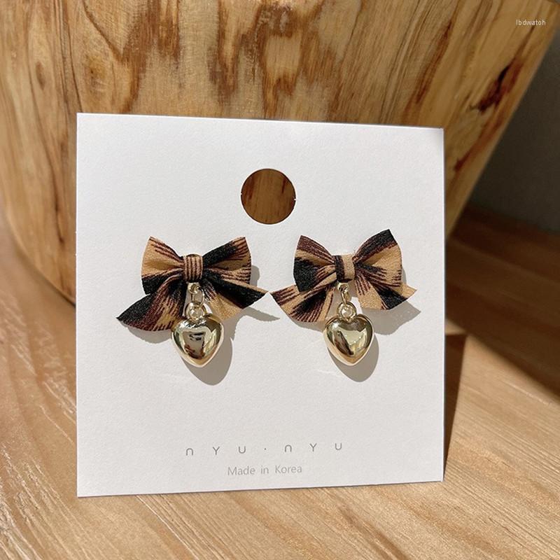 Dangle Earrings Fashion Creative Leopard Bowknot Fabric High Quality Heart-shaped Pendant Female Jewelry
Dangle Earrings Fashion Creative Leopard Bowknot Fabric High Quality Heart-shaped Pendant Female Jewelry