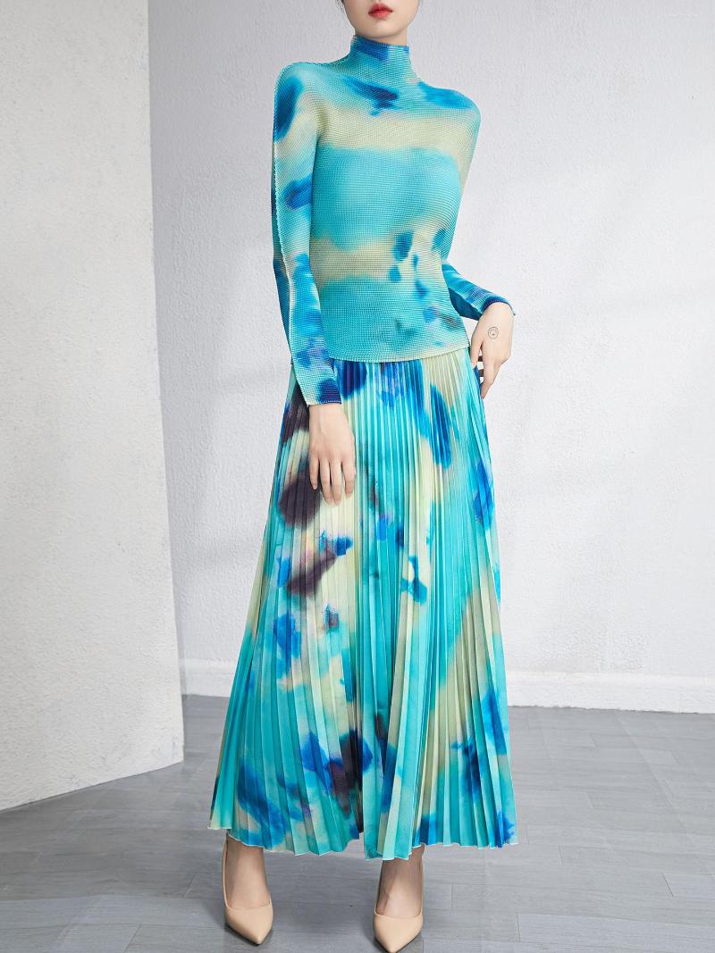 Women's T Shirts Miyake Pleated Top Women's Suit Half-high Collar Bottoming Shirt Slim Skirt Two Suits Spring, Picture color
Women's T Shirts Miyake Pleated Top Women's Suit Half-high Collar Bottoming Shirt Slim Skirt Two Suits Spring, Picture color