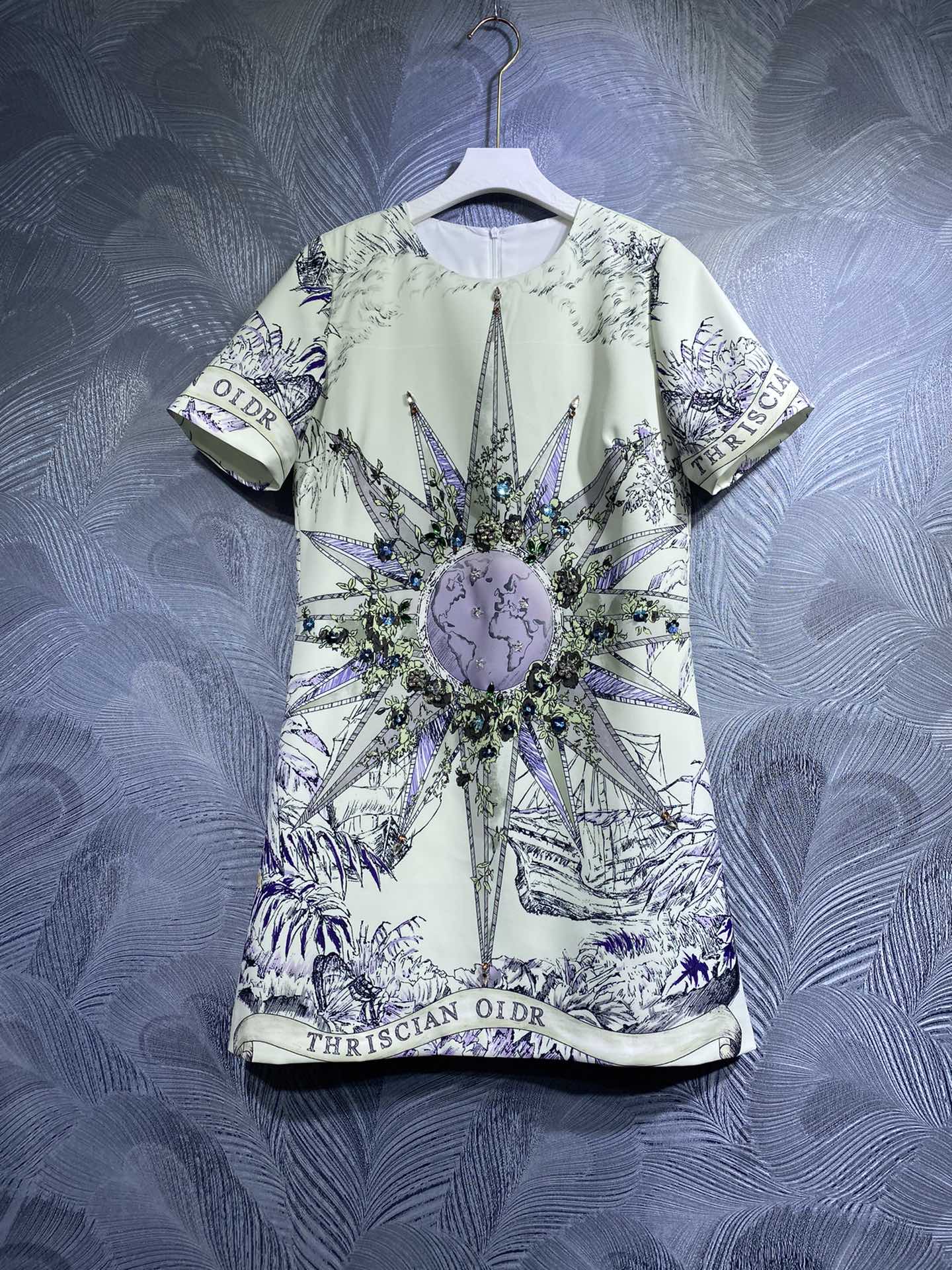 Dress Original Designer Fashion Print Hand Beads Spring/Summer 2023 Short Sleeve Loose Round Neck Dress Monochrome S-XL, Picture color
Dress Original Designer Fashion Print Hand Beads Spring/Summer 2023 Short Sleeve Loose Round Neck Dress Monochrome S-XL, Picture color