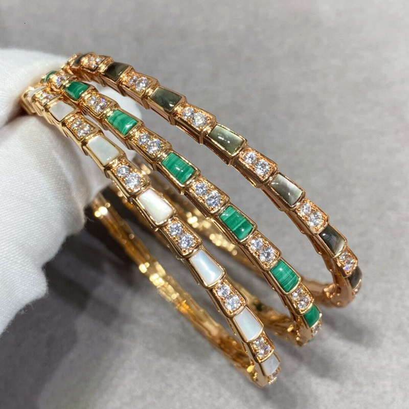 Bangle European exquisite jewelry rose gold white fritillary snake bone bracelet womens highend fashion light luxury brand party gift 230313
Bangle European exquisite jewelry rose gold white fritillary snake bone bracelet womens highend fashion light luxury brand party gift 230313