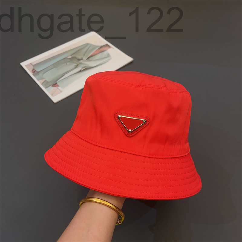 Designer Bucket Hat Classic Mans Fisherman Beach Paadd Beanie Sunhat Casual Fashion Peaked Cap 8 Styles 9ZNH, Red
Designer Bucket Hat Classic Mans Fisherman Beach Paadd Beanie Sunhat Casual Fashion Peaked Cap 8 Styles 9ZNH, Red