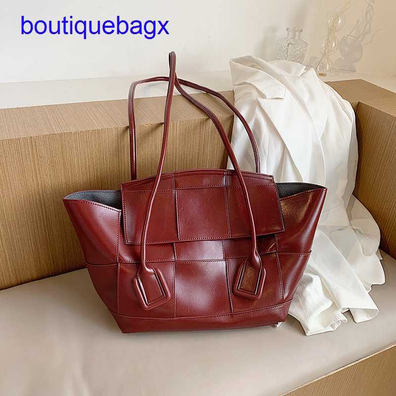 Luxury Bottegss Venetss Arco Evening Bags online store new Large capacity version bag female 2023 Korean fashion commuter tote lei With logo 65HL, White6
Luxury Bottegss Venetss Arco Evening Bags online store new Large capacity version bag female 2023 Korean fashion commuter tote lei With logo 65HL, White6