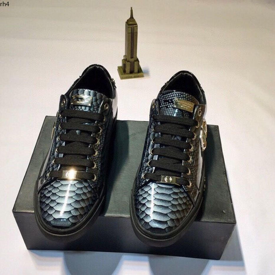 Mens Solid color Low-Top Fashion metal Designer Shoe Runner Trainers Genuine Leather Lace-up genuine leather MKJKMK rh4000001
Mens Solid color Low-Top Fashion metal Designer Shoe Runner Trainers Genuine Leather Lace-up genuine leather MKJKMK rh4000001