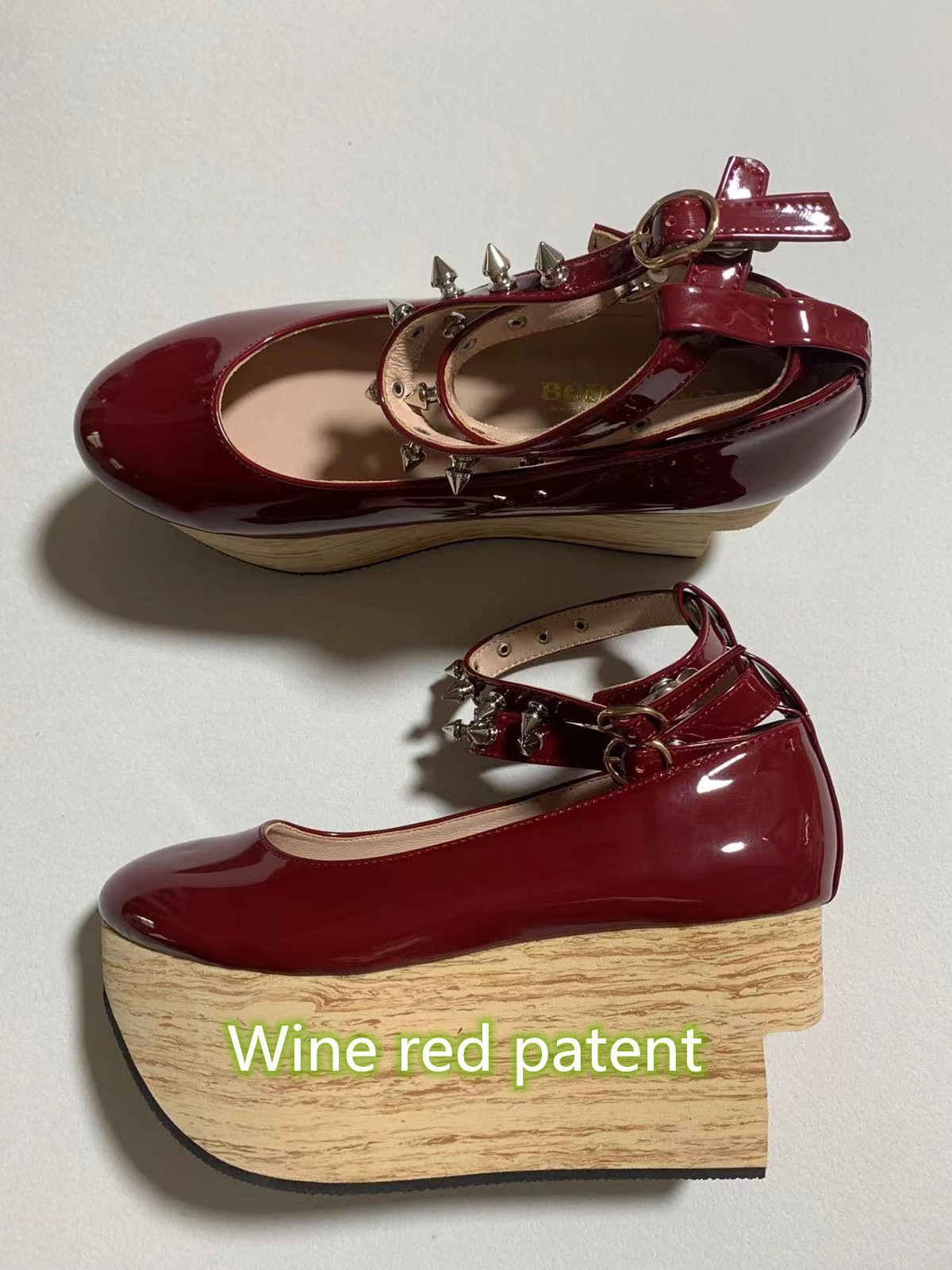 Dress Shoes hard soled wood grain thick high heeled rivets Lolita rocking horse shoe 230313, Black matte rivet
Dress Shoes hard soled wood grain thick high heeled rivets Lolita rocking horse shoe 230313, Black matte rivet