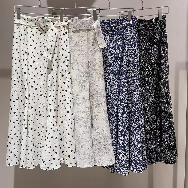 Skirts Kuzuwata Japanese Faldas Mujer Moda Autumn Winter High Waist Flower Print A-Line Long Skirt Harajuku Lace Up Slim Jupe 230313, Beige
Skirts Kuzuwata Japanese Faldas Mujer Moda Autumn Winter High Waist Flower Print A-Line Long Skirt Harajuku Lace Up Slim Jupe 230313, Beige