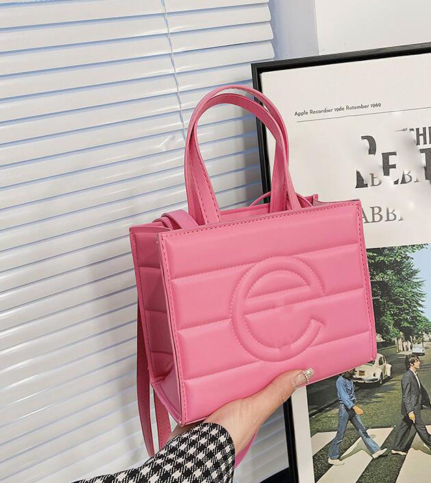 Teefar bags shopping bag PU handbag women's fashion one shoulder messenger tote bag TF002, Red
Teefar bags shopping bag PU handbag women's fashion one shoulder messenger tote bag TF002, Red
