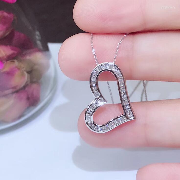 Chains Hainon Summer Style Silver Color Crystal Heart Pendant Luxury Jewelry Love Necklaces Valentine's Day Wedding
Chains Hainon Summer Style Silver Color Crystal Heart Pendant Luxury Jewelry Love Necklaces Valentine's Day Wedding
