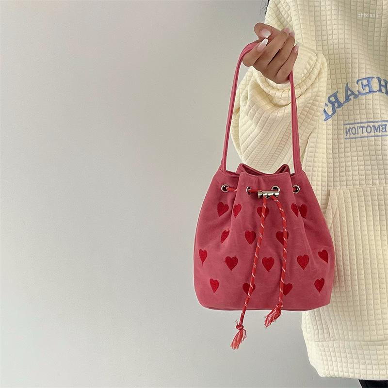 Evening Bags 2023 Niche Drawstring Shoulder Bag Fashion All-match Messenger Ladies Trendy Handbag, Rose red
Evening Bags 2023 Niche Drawstring Shoulder Bag Fashion All-match Messenger Ladies Trendy Handbag, Rose red