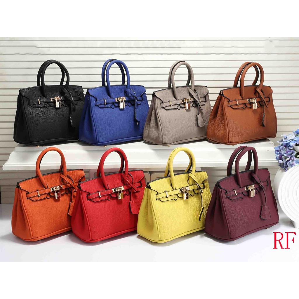 2023 Luxurys Designers Women Tote famous brand Women Messenger Crossbody Shoulder Bags fashion Style Versatile Cover Hard Baguette Single Fashion Cell Phone Pocke, Blue
2023 Luxurys Designers Women Tote famous brand Women Messenger Crossbody Shoulder Bags fashion Style Versatile Cover Hard Baguette Single Fashion Cell Phone Pocke, Blue