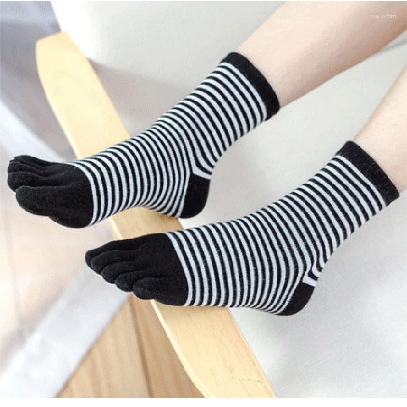 Women Socks 5 Pairs Autumn Winter With Toes Five Finger Pure Cotton Striped Thick Warm Mid-tube Young Woman Lady Girl Gift, 5 pairs-gray
Women Socks 5 Pairs Autumn Winter With Toes Five Finger Pure Cotton Striped Thick Warm Mid-tube Young Woman Lady Girl Gift, 5 pairs-gray