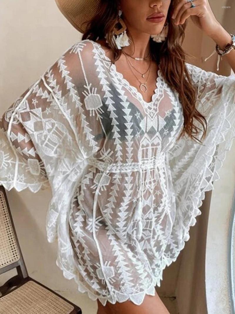 Women's Swimwear Jastie 2023 Summer Embroidered Lace Beach Cover-ups V-neck Sexy Bikini Pullover Tops Women Fashion Tassel Sunscreen, White
Women's Swimwear Jastie 2023 Summer Embroidered Lace Beach Cover-ups V-neck Sexy Bikini Pullover Tops Women Fashion Tassel Sunscreen, White