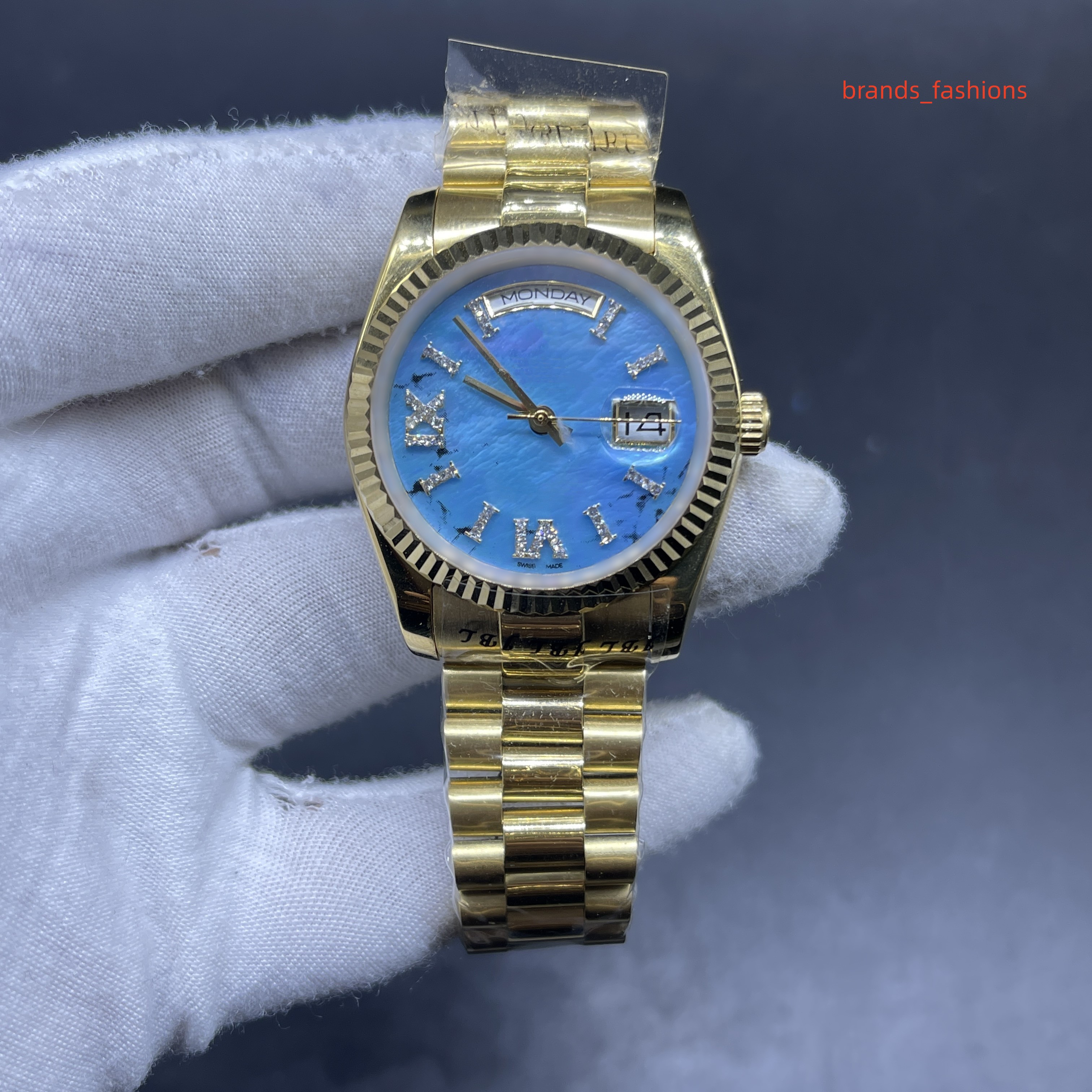 Men's Wristwatch Gold Stainless Steel Boutique Watch Blue Dial Roman Diamond Nail Scale Automatic Mechanical Watches, Blue face
Men's Wristwatch Gold Stainless Steel Boutique Watch Blue Dial Roman Diamond Nail Scale Automatic Mechanical Watches, Blue face