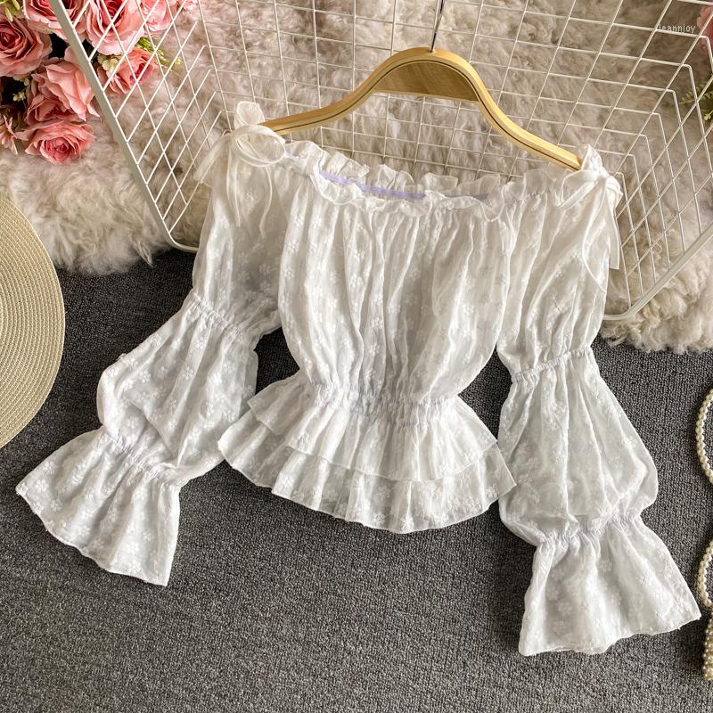 Women's Blouses Mori Girl White Blouse Women Shirt Off Shoulder Sweet Daisy Embroidery Tops Ruffles Flare Sleeve Fashion
Women's Blouses Mori Girl White Blouse Women Shirt Off Shoulder Sweet Daisy Embroidery Tops Ruffles Flare Sleeve Fashion