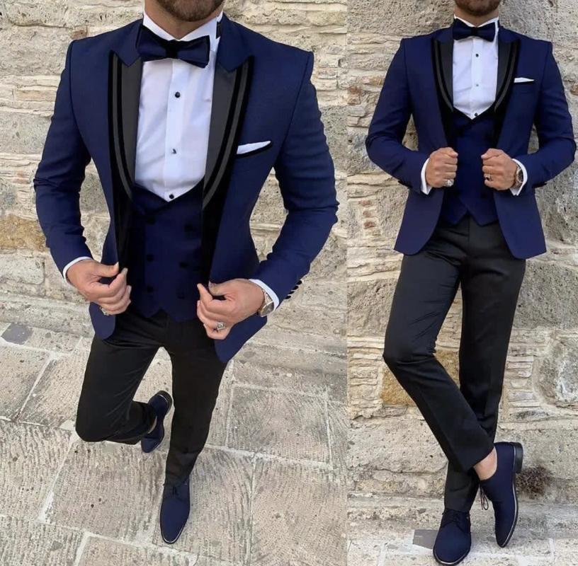Men's Suits Men 3 Piece High Quality Slim Fit Blazer Suit Of The Day For Fashion Style 2023 Dark Blue Jacket With Velvet Collar
Men's Suits Men 3 Piece High Quality Slim Fit Blazer Suit Of The Day For Fashion Style 2023 Dark Blue Jacket With Velvet Collar