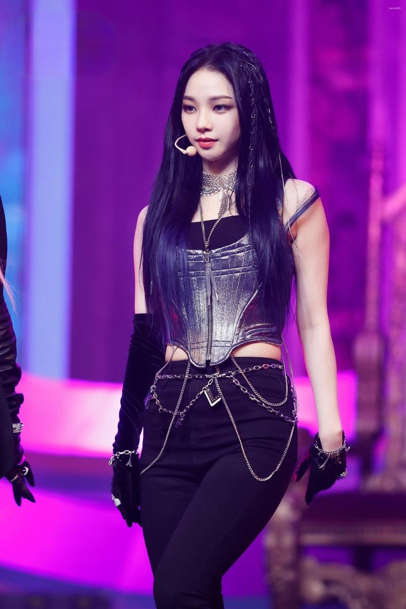 Women' Tanks Kpop Girl Group Women Jazz Dance Sexy Camisoles Bandage Backless Nightclub High Street Zipper Slim Summer Sling Vest Crop Top
Women' Tanks Kpop Girl Group Women Jazz Dance Sexy Camisoles Bandage Backless Nightclub High Street Zipper Slim Summer Sling Vest Crop Top