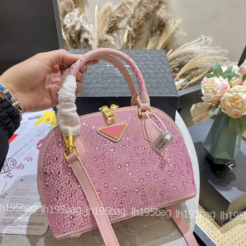 Full Diamond prad bag Designer Crystal Killer Shell Bags Milano Large Classic Saffiano Retro Tote Fashion Handbags Genuine Leather Women Busine, Black
Full Diamond prad bag Designer Crystal Killer Shell Bags Milano Large Classic Saffiano Retro Tote Fashion Handbags Genuine Leather Women Busine, Black