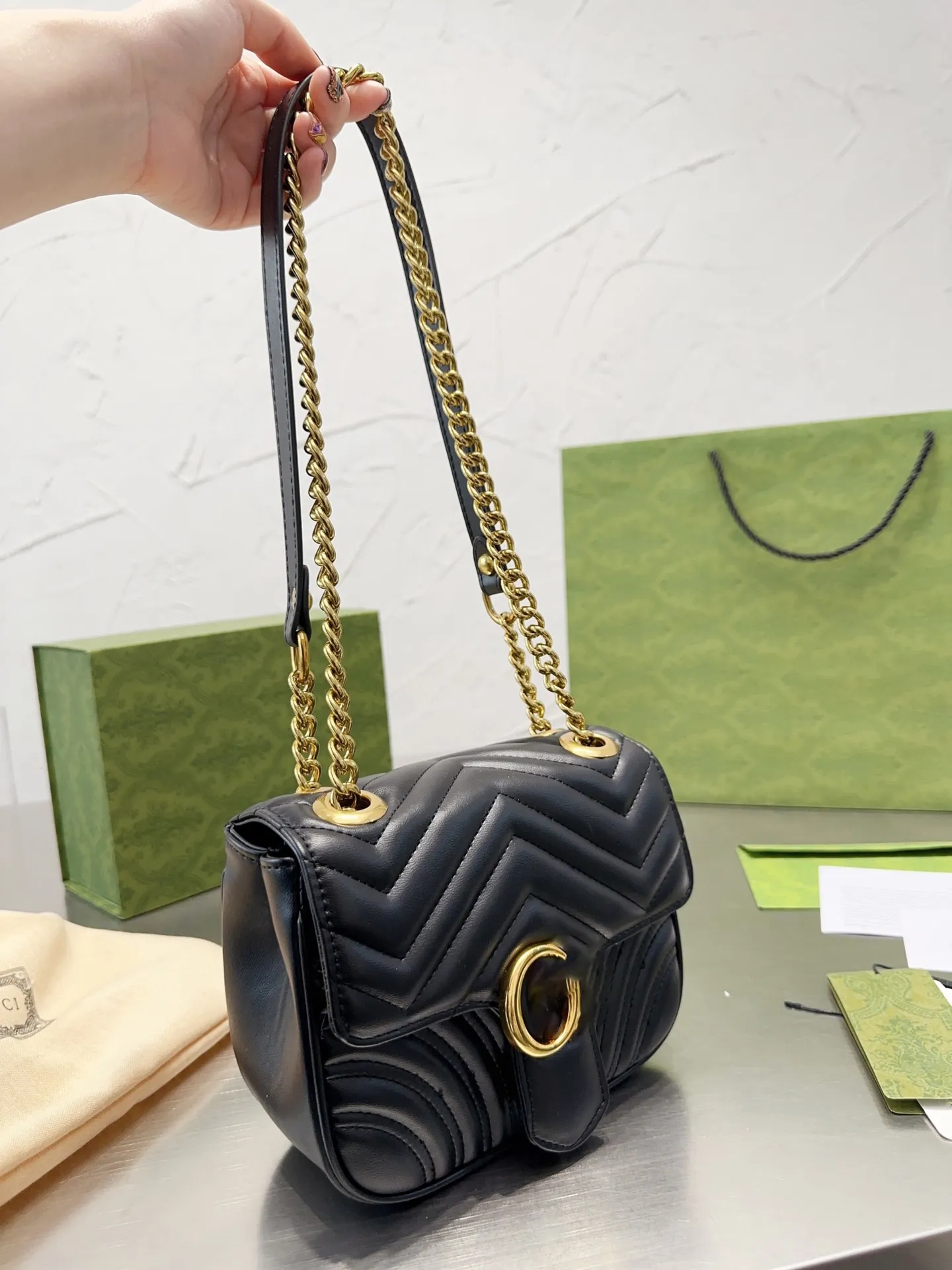 Top Designer Women bag Chain Square Fat Man One Shoulder Bag Embroidery Solid color organ Bag Medusa Head LOGO Simple small Square High-quality, 2#
Top Designer Women bag Chain Square Fat Man One Shoulder Bag Embroidery Solid color organ Bag Medusa Head LOGO Simple small Square High-quality, 2#