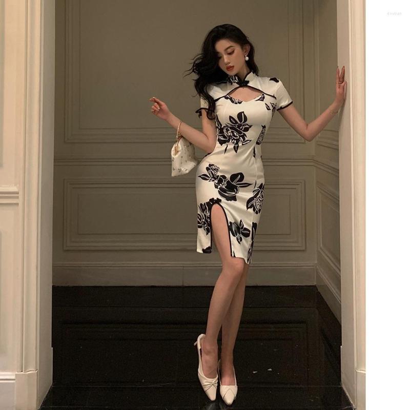 Ethnic Clothing Women Chinese Style Print Slim Cheongsam French Retro Lace Sexy Mini Dress Vintage Oriental Qipao Party Dresses Bodycon
Ethnic Clothing Women Chinese Style Print Slim Cheongsam French Retro Lace Sexy Mini Dress Vintage Oriental Qipao Party Dresses Bodycon