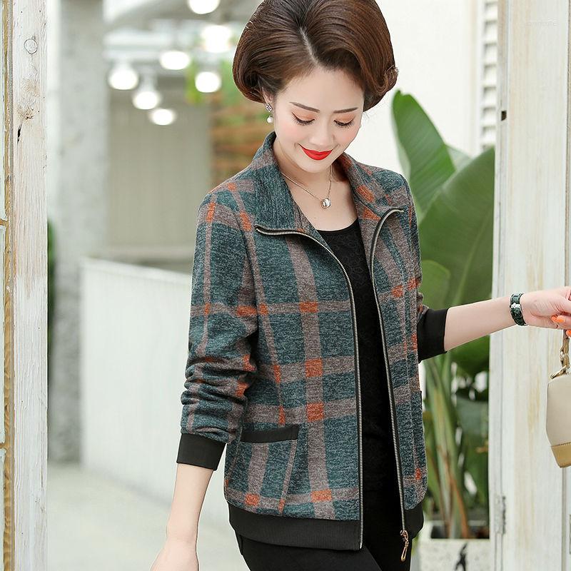 Women's Jackets 2023 Spring And Autumn Short Women's Jacket Lapel Zipper Classic Plaid Slim Versatile Coats Retro Middle-aged Women, Dark grey
Women's Jackets 2023 Spring And Autumn Short Women's Jacket Lapel Zipper Classic Plaid Slim Versatile Coats Retro Middle-aged Women, Dark grey