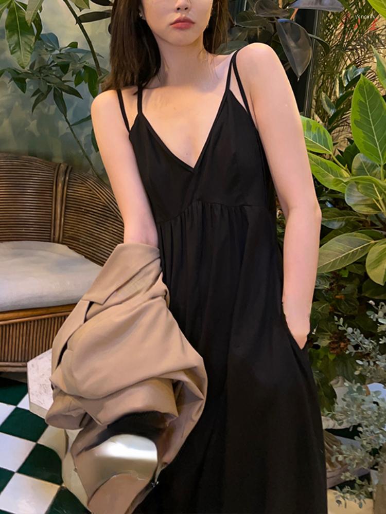 Casual Dresses Korea Fashion Sexy Strap Dress Woman Vintage Black Midi Beach 2023 Summer Slim Elegant Sleeveless Party Chic
Casual Dresses Korea Fashion Sexy Strap Dress Woman Vintage Black Midi Beach 2023 Summer Slim Elegant Sleeveless Party Chic