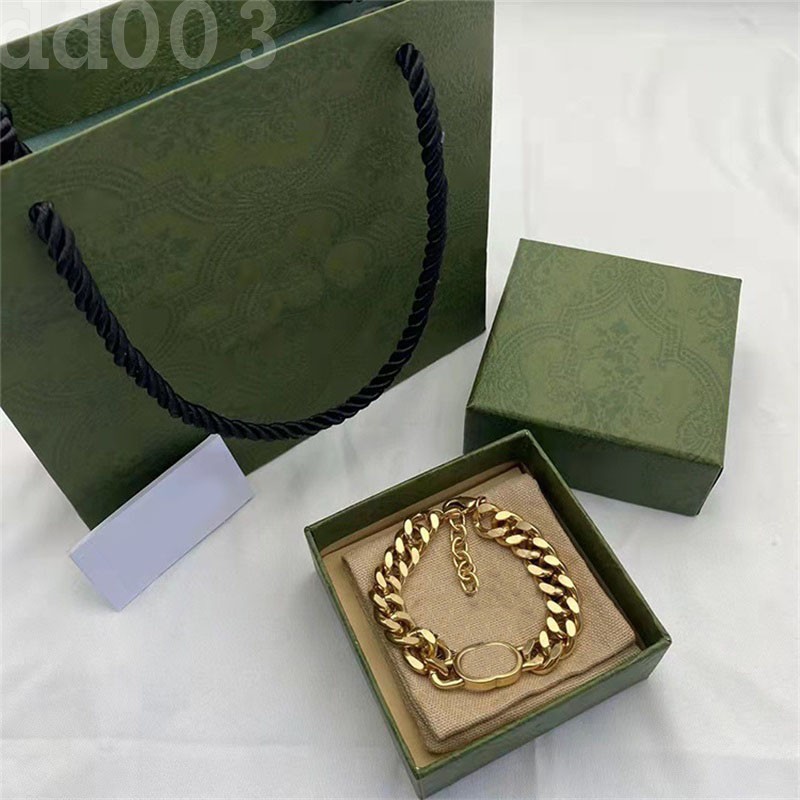Thicken chain bracelets designer for women plated gold bracelet flower diamonds pearl elegant conspicuous men bracelet hand fashion jewelry accessories ZB012 Q2
Thicken chain bracelets designer for women plated gold bracelet flower diamonds pearl elegant conspicuous men bracelet hand fashion jewelry accessories ZB012 Q2