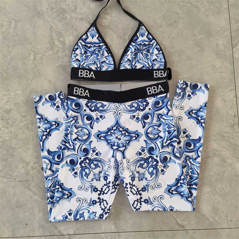 Designer Tracksuits Blue And White Porcelain Print Lace-up Neck Design Sexy Vest Tops Slim-fit Version Splicing Elastic Ribbon Leggings Tracksuits For Women Set
Designer Tracksuits Blue And White Porcelain Print Lace-up Neck Design Sexy Vest Tops Slim-fit Version Splicing Elastic Ribbon Leggings Tracksuits For Women Set