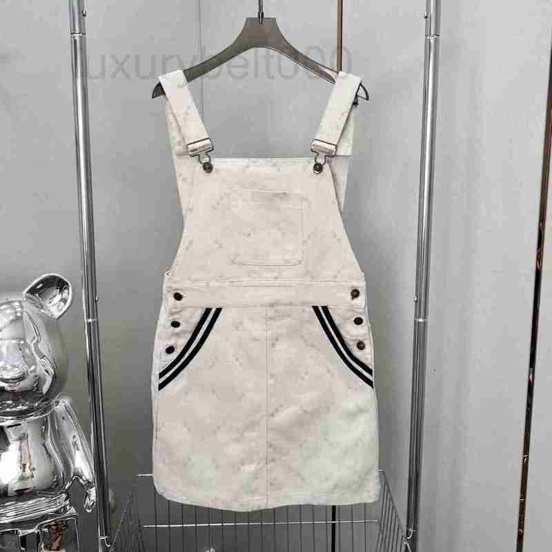 Casual Dresses Designer Women' strap Jumpsuit Rompers full letters dress summer nylon shorts chest pocket design elastic waist straps pants high quality NELT, White
Casual Dresses Designer Women' strap Jumpsuit Rompers full letters dress summer nylon shorts chest pocket design elastic waist straps pants high quality NELT, White