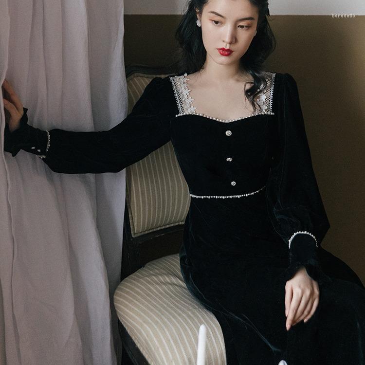 Casual Dresses Spring And Autumn Women' Black Midi A-line Dress Beaded Lace Square Neck Velvet Elegant High Quality Gorgeous Party
Casual Dresses Spring And Autumn Women' Black Midi A-line Dress Beaded Lace Square Neck Velvet Elegant High Quality Gorgeous Party